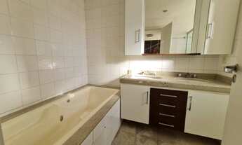 Imagem 4: Apto 4 suítes (uma master com hidromassagem) e 3 vagas cobertas, parte nobre do bairro Fun