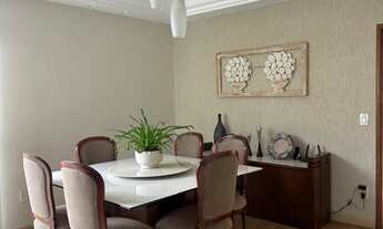 Imagem 2: Apto de 180 metros, com 3 dormitórios (2 suítes), 2 vagas livres grandes, dependência de e