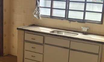 Imagem 7: Imóvel tipo sobrado em terreno 10x40, com 2 aptos. Cada um com 2 quartos grades, duas sala