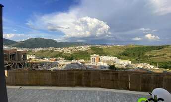 Imagem 2: Casa a venda na Zona Oeste - Poços de Caldas - 2 Suítes, Condomínio Fechado