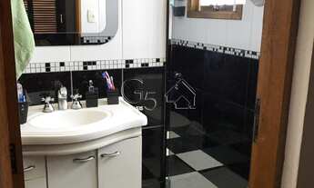 Imagem 2: Casa à venda no bairro Anhangabaú em Jundiaí-SP: 2 quartos, 1 suíte, 2 salas, 4 banheiros