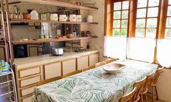 Imagem 4: Casa térrea em terreno de 2000 m² com área construída de 600m² no Bairro Jacaré, próximo a