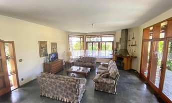 Imagem 3: Casa térrea em terreno de 2000 m² com área construída de 600m² no Bairro Jacaré, próximo a