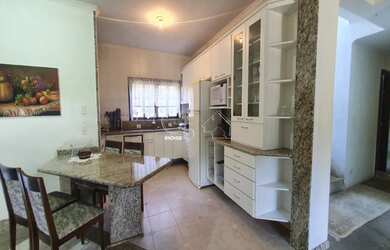 Imagem 3: Linda casa à venda no Condomínio Salsalito