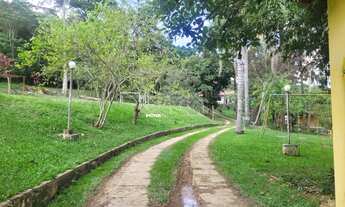 Imagem 2: Chácara com 3 casas, churrasqueira, piscina, quadra- Campo Limpo Paulista - SP