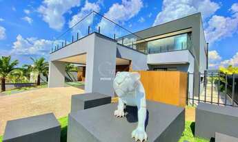 Imagem: Mansão cinematográfica no Condominio Quinta