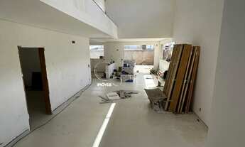 Imagem 3: Sobrado amplo à venda- Condomínio Jardim Ermida- Jundiaí Sobrado em fase de acabamento com