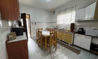 Imagem 3: More em uma das principais avenidas de Caieiras