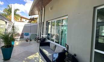 Imagem 2: Casa de Luxo em Condomínio: 3 quartos, 1 suíte, 2 salas, 4 banheiros, 4 vagas e 300m² em N