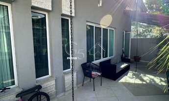 Imagem 3: Casa de Luxo em Condomínio: 3 quartos, 1 suíte, 2 salas, 4 banheiros, 4 vagas e 300m² em N