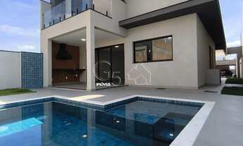 Imagem: Casa em Condomínio de Luxo com 3 Suítes