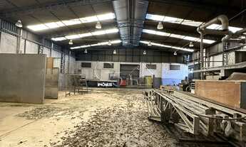 Imagem 6: Galpão Comercial para Locação em Caieiras-SP, Bairro Serpa: 2 Banheiros, 600m² de Área