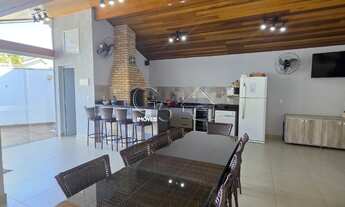 Imagem: Casa com 4 quartos em condomínio com lazer