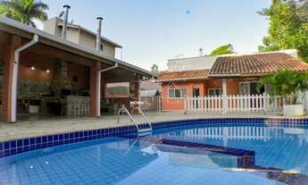 Imagem: Casa de luxo em condomínio à venda em