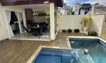 Imagem: Luxuosa casa em condomínio à venda em