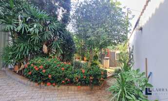 Imagem 4: Imponente sobrado para venda na Ribeirania, ótima localização, 3 andares, 5 dormitorios se