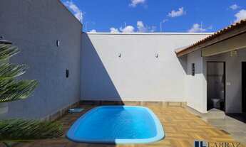 Imagem 5: Linda casa para venda no Joquei Clube, 3 dormitorios sendo 1 suite, varanda gourmet e pisc