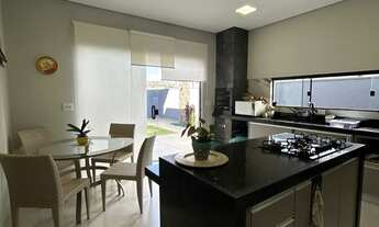 Imagem: Oportunidade. Casa para venda no charmoso