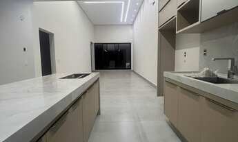 Imagem 3: Linda casa nova alto padrão no charmoso Condominio Quinta da Mata 2 com 3 suites, varanda