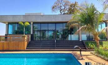 Imagem 1: Maravilhoso rancho altíssimo padrão para venda em Fronteira-MG, Cond. Damha Santa Monica