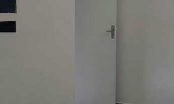 Imagem 3: Ótimo salão comercial para locação no Simioni, na Av. Magid Simao Trad, área 46 m2, de esq