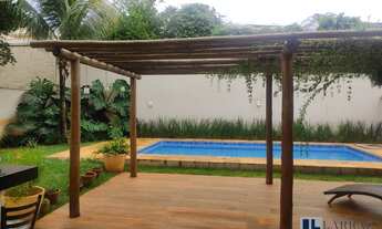 Imagem 7: Lindo sobrado para venda na Vila do Golfe no charmoso Cond Quinta do Golfe, 4 suites, escr