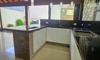 Imagem 2: Lindo sobrado alto padrão para venda na Vila do Golf, Cond Praças do Sul, 3 dormitorios se