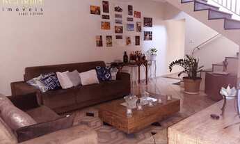 Imagem: VENDE-SE LINDO SOBRADO BAIRRO RESIDENCIAL