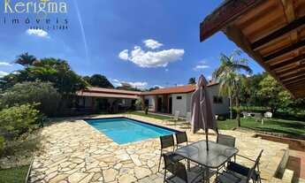 Imagem: 4 dormitórios, 4 suíte, 6 banheiro, 4