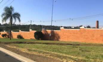 Imagem 3: VENDE-SE TERRENO PLANO COM ÓTIMA LOCALIZAÇÃO NO CONDOMÍNIO VILLAGE MOUTONNÉE, SALTO-SP