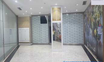 Imagem 7: Ponto comercial de 5 lojas com mezanino medindo 264 m² total no Shopping Itaigara para ven