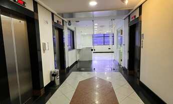 Imagem 3: Sala ampla com 340 m², com 5 Sanitários, nove Vagas diversas especialidades no Odonto Méd