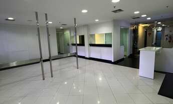 Imagem 5: Sala ampla com 340 m², com 5 Sanitários, nove Vagas diversas especialidades no Odonto Méd