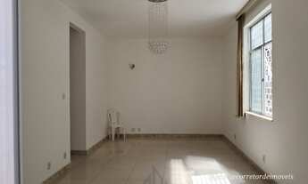 Imagem 2: Casa térrea tipo apartamento medindo 154 m² com 4/4 dormitórios, sala ampla, pé direito al