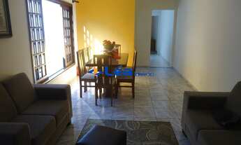 Imagem 2: Imperdível sobrado à venda em Suzano-SP: 4 quartos, 2 suítes, 1 sala, 2 banheiros, 2 vagas