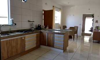 Imagem: Casa térrea no Jardim Massa (Colônia)