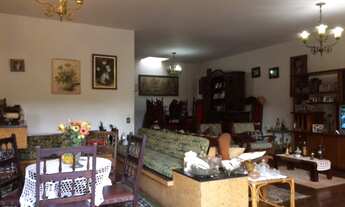 Imagem 4: Casa para fins residenciais ou comerciais, estilo colonial, permuta