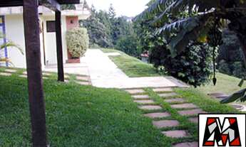 Imagem 3: Chácara em Ivoturucaia, piscina, casa de caseiro, estuda permuta