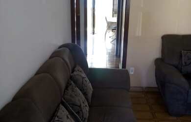 Imagem 3: Casa a venda em bairro tranquilo, local de fácil acesso, térrea, com edícula, Estrada Velh