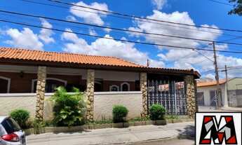 Imagem 7: Linda casa térrea com outra casa coligada, para renda ou segunda moradia. Junto, um salão