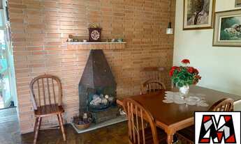 Imagem 2: Casa térrea a venda em Jundiaí, bairro nobre, com 04 dormitórios, quintal enorme, 04 vagas