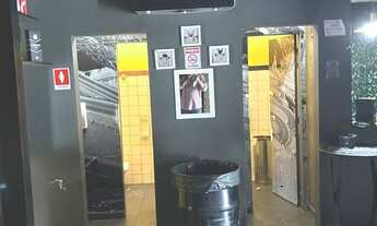 Imagem 4: Prédio comercial no Vianelo com 1 salão para fins comerciais, bem localizado e aceita fina