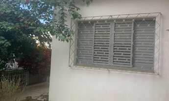 Imagem 2: Casa térrea bem localizada, 03 dormitórios, 01 suite, 02 vagas, vários comércios na região