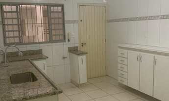 Imagem 6: Casa térrea bem localizada, 03 dormitórios, 01 suite, 02 vagas, vários comércios na região