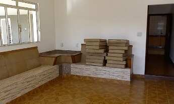 Imagem 3: Casa à venda, desocupada, residencial ou comercial