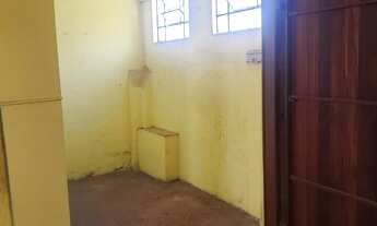 Imagem 5: Casa térrea desocupada no Vianelo