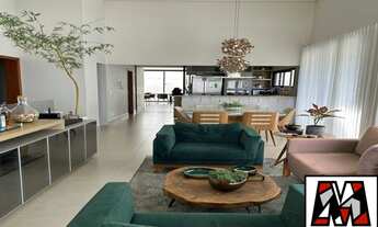 Imagem: Casa a venda em condomínio fechado de luxo