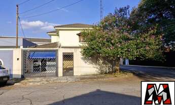 Imagem 2: Casa de esquina ampla, residencial ou comercial