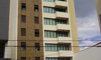 Imagem: Andar alto, apartamento no centro da cidade