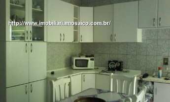 Imagem 6: Casa ampla com ótima edícula, quintal e duas vagas de garagem